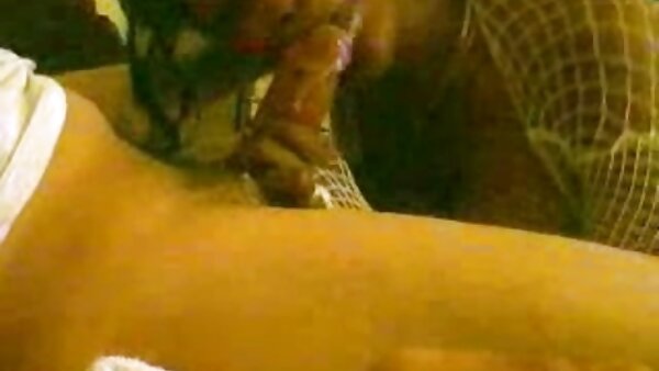 மூன்று கறுப்பு நிற ஸ்டுட்கள் அழுக்கான ஸ்லட் பெக்கி லின் நாயை ஃபக் செய்ய ஒரு வாய்ப்பைப் பெறுகின்றன